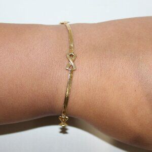 14k Solid Gold Bracelet X Detail Made in Italy 2.53 grams